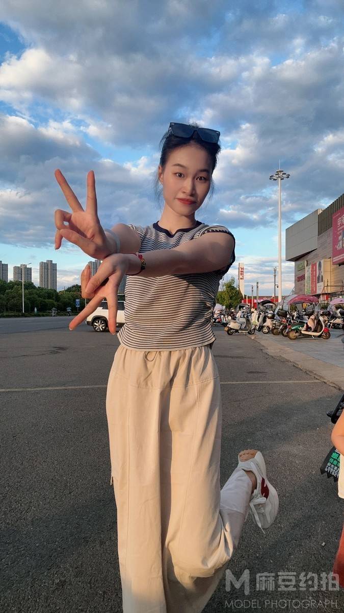 纪实模特
