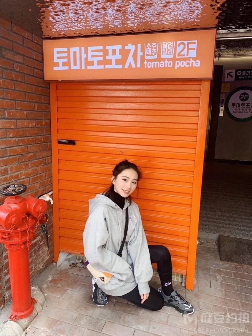 校园模特