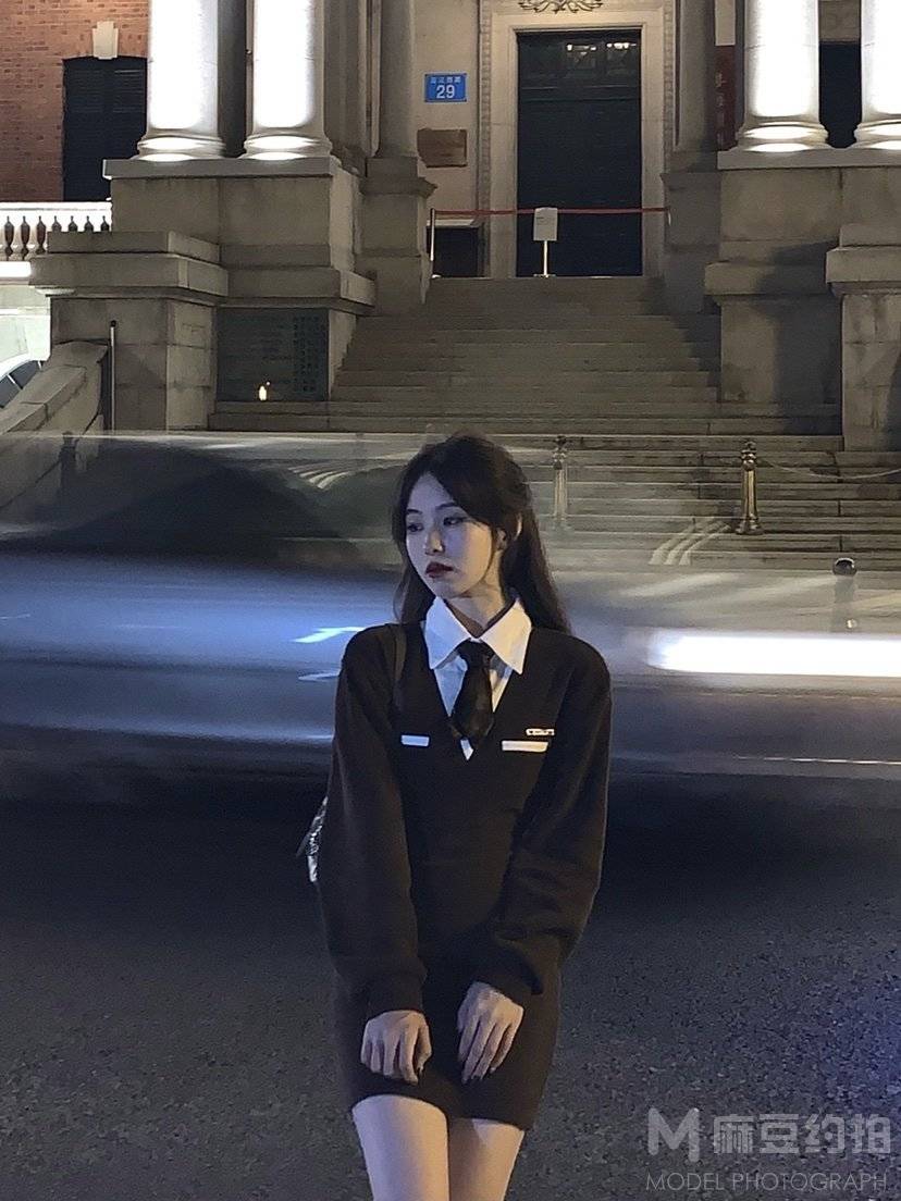校园模特