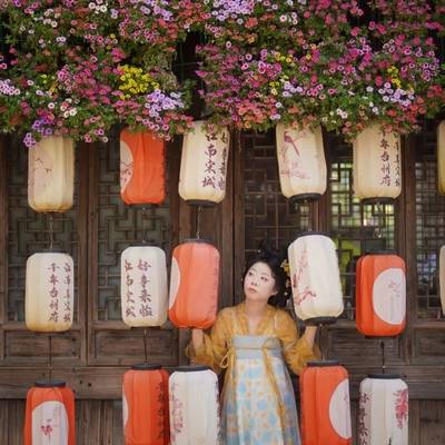 汉服模特