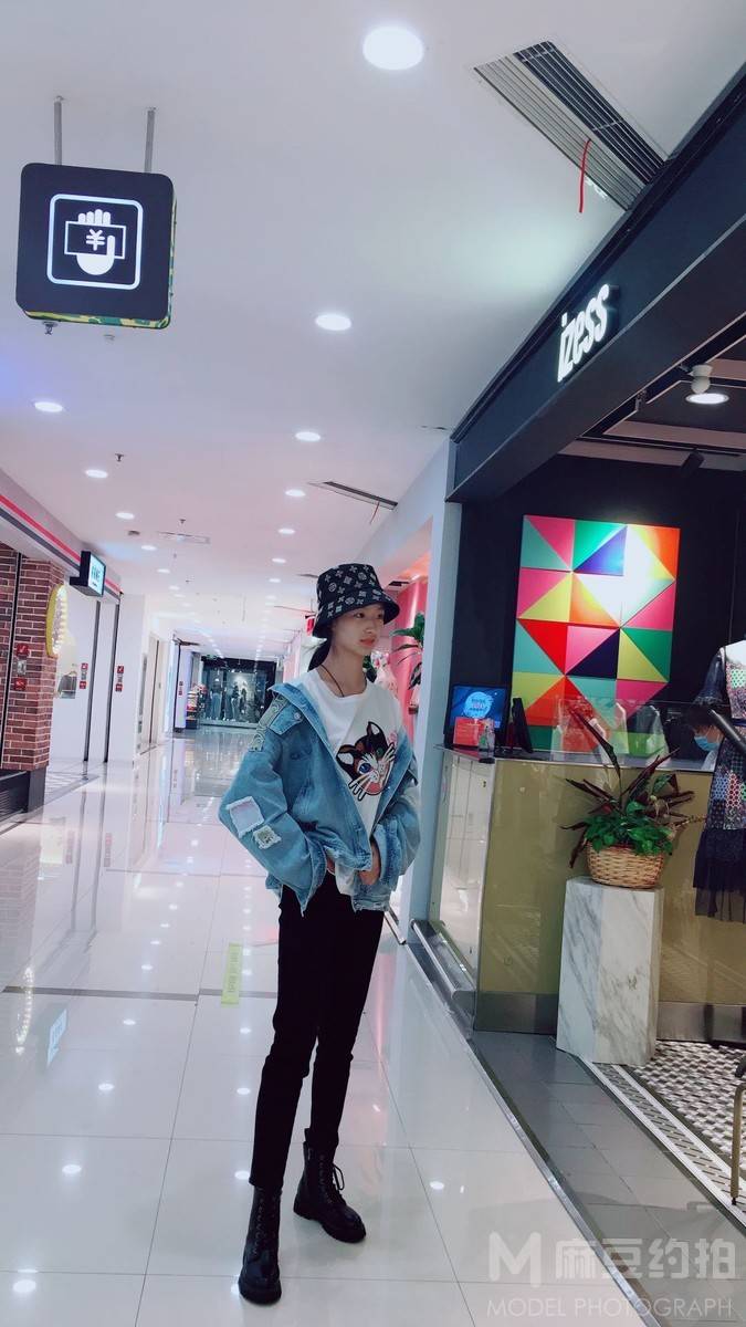 少女模特