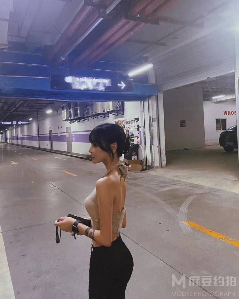妆容模特