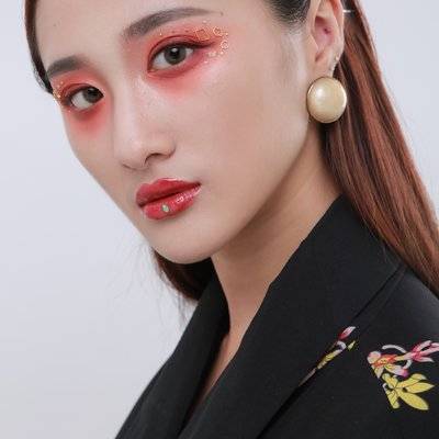 妆容模特