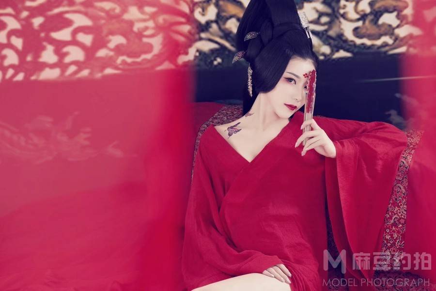 妆容模特