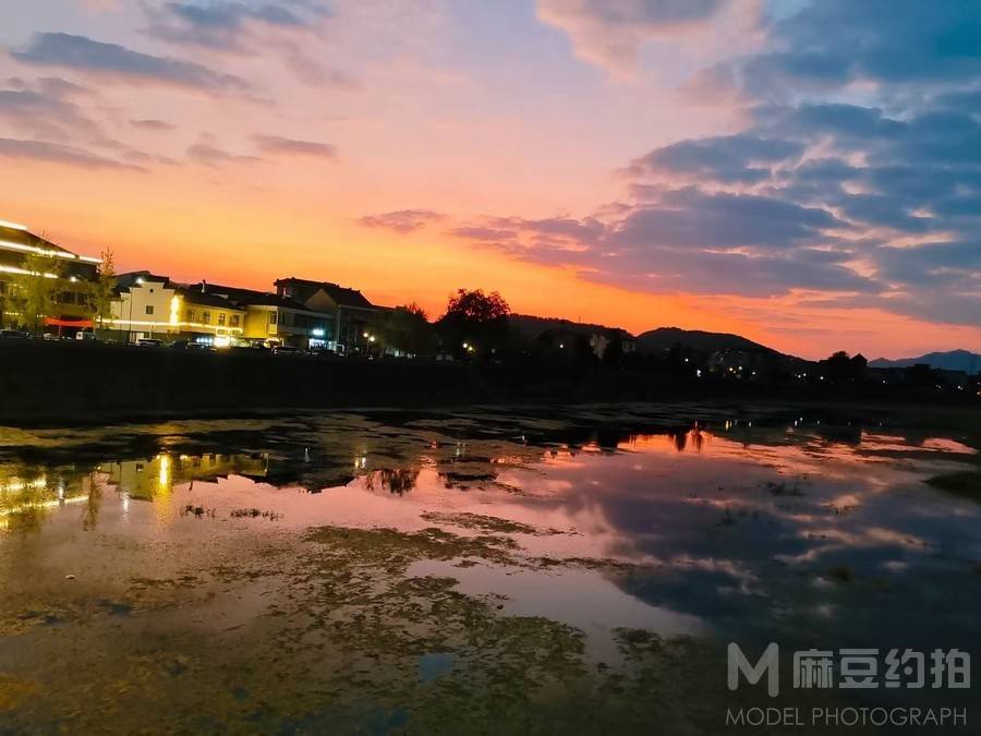 夜景模特