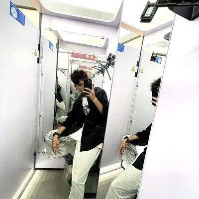 黑白模特