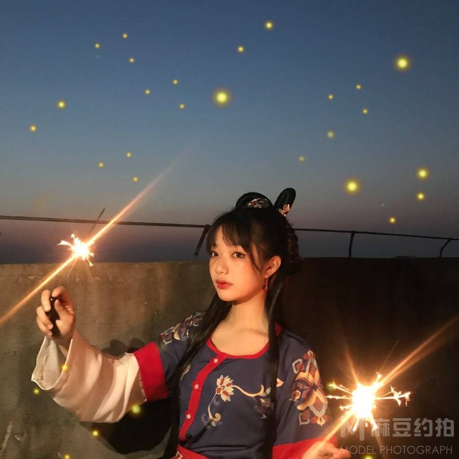 汉服模特