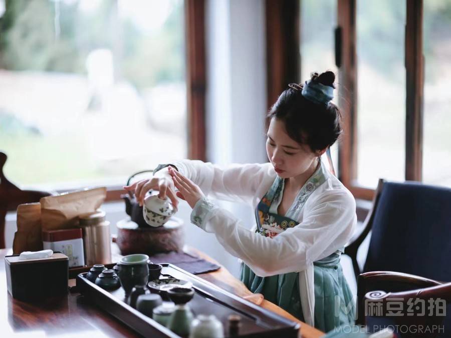 汉服模特