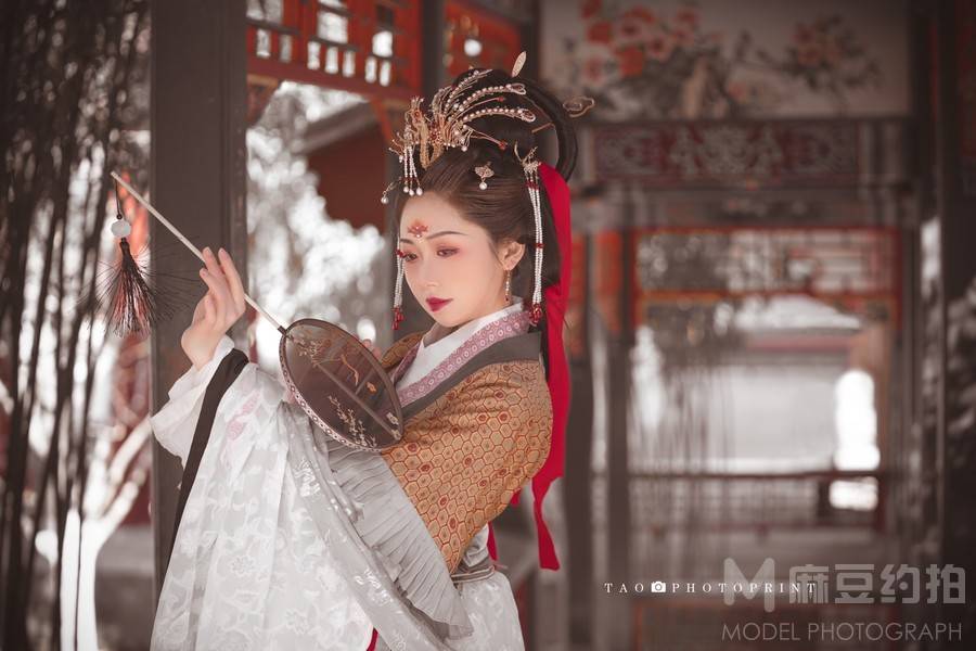 汉服模特
