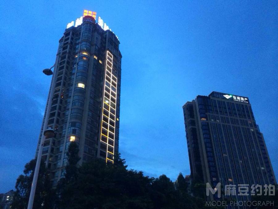 夜景模特
