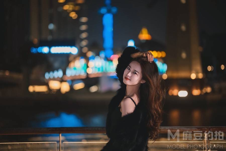 夜景模特