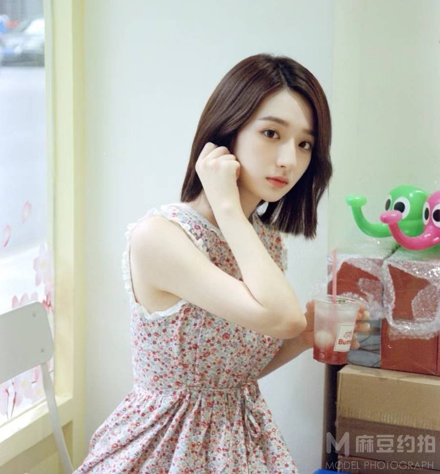 清新模特