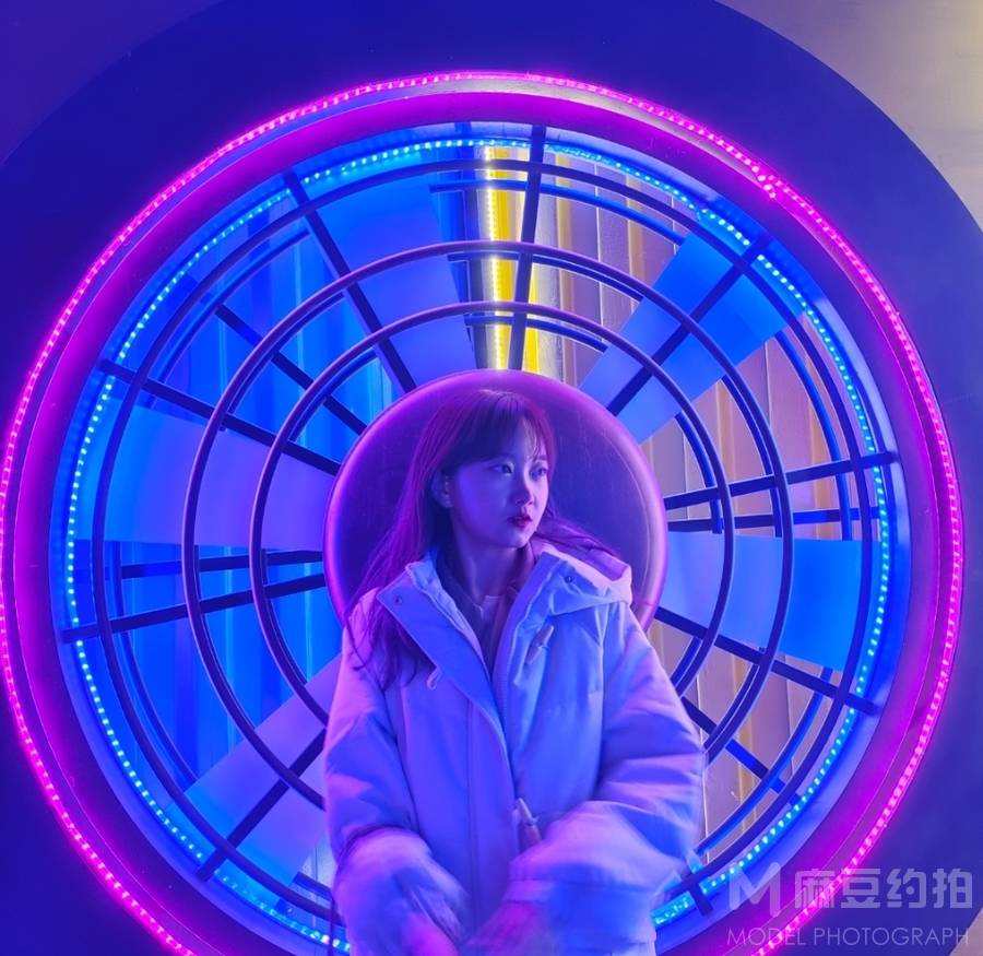 校园模特