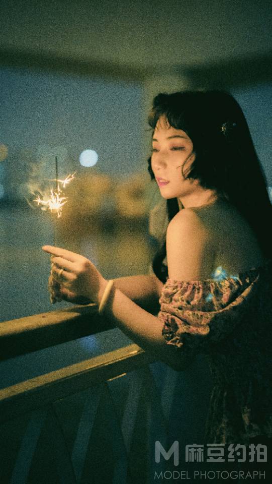 夜景模特