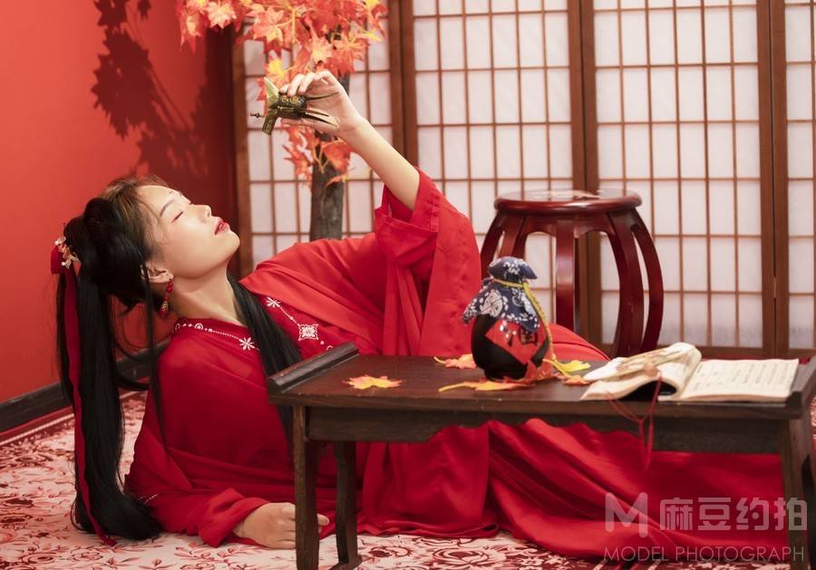 汉服模特