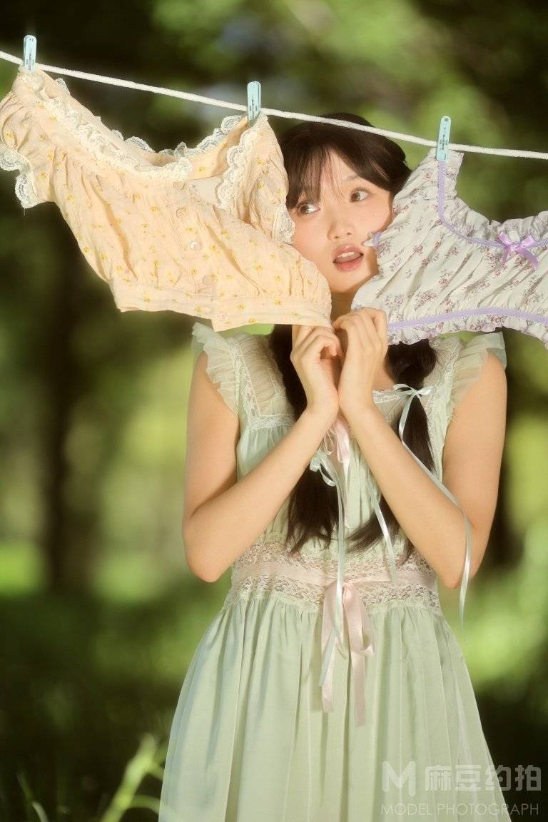 清新模特