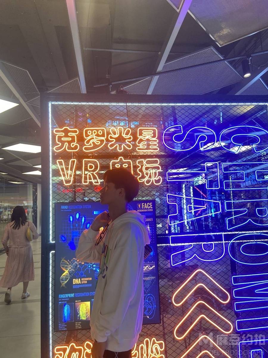 清新模特