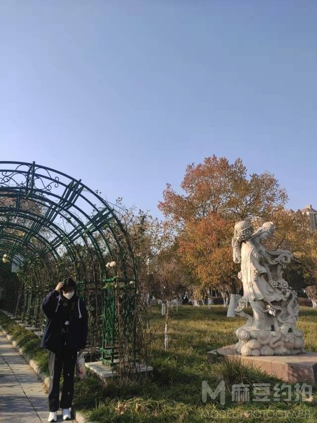 校园模特