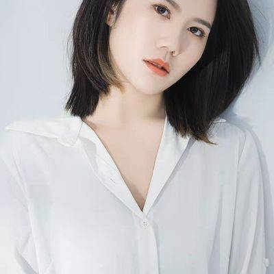 黑白模特