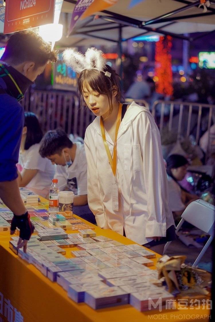 纪实模特