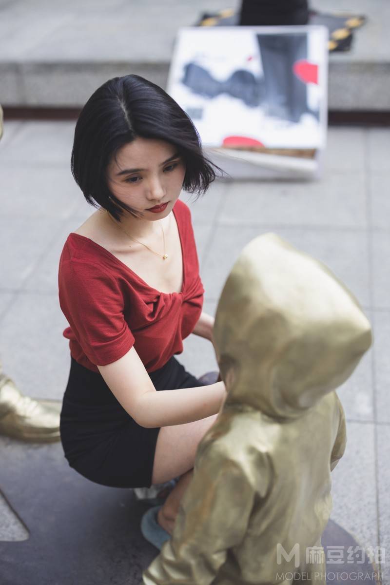 情绪模特