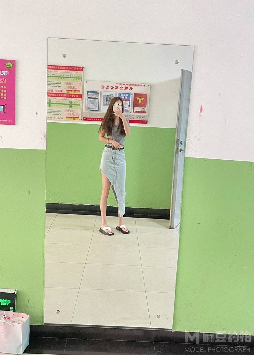 清新模特