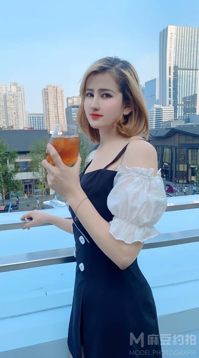 纪实模特