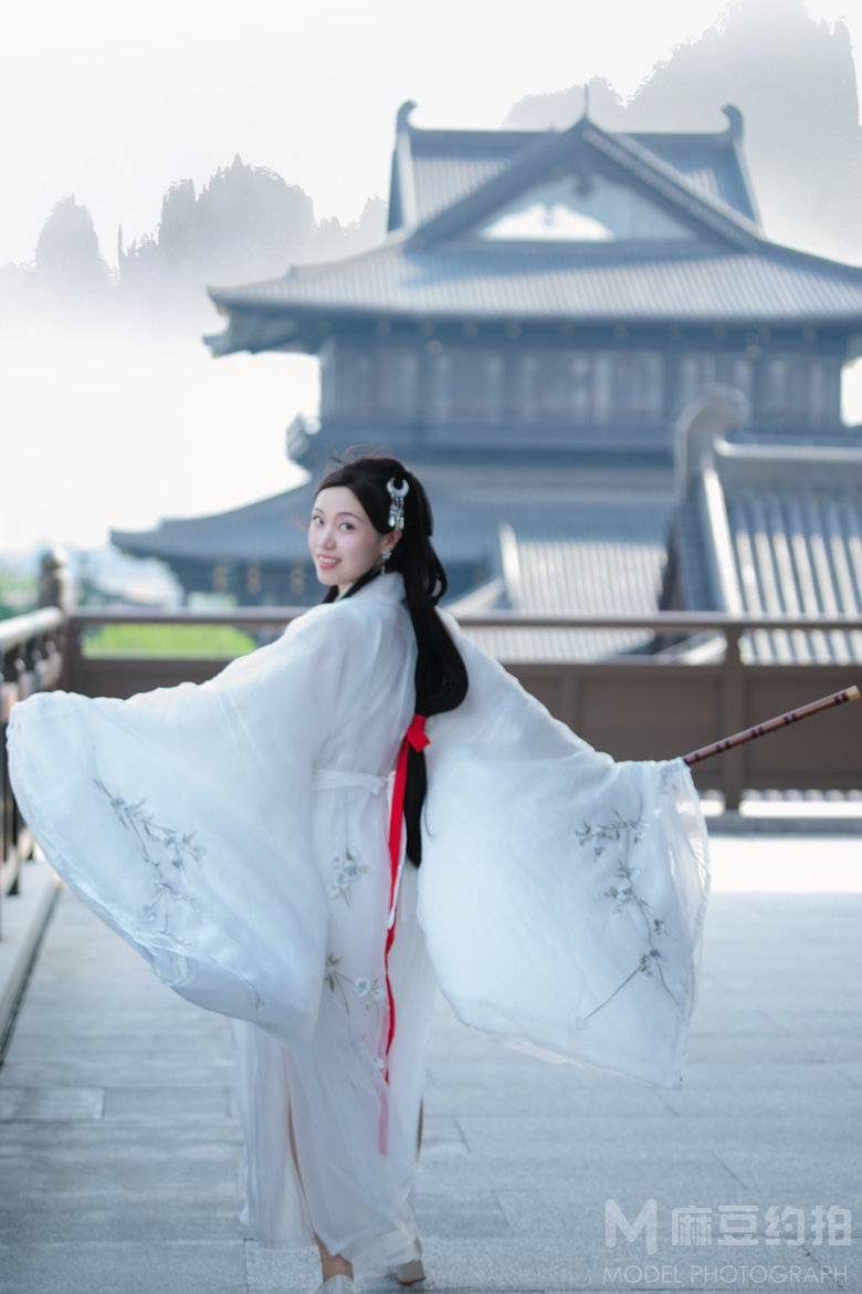 汉服模特