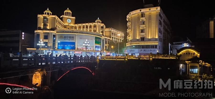 夜景模特