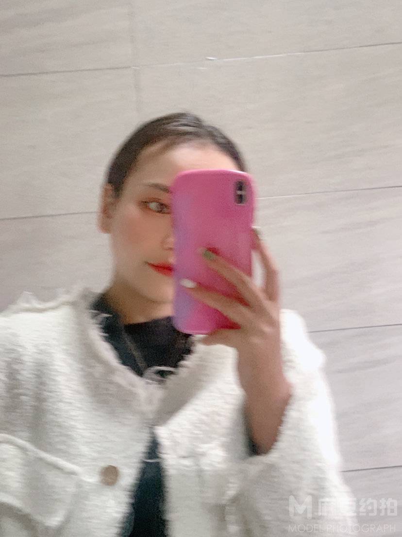 纪实模特