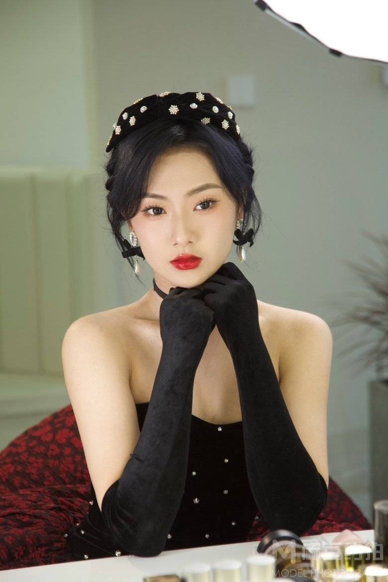 妆容模特