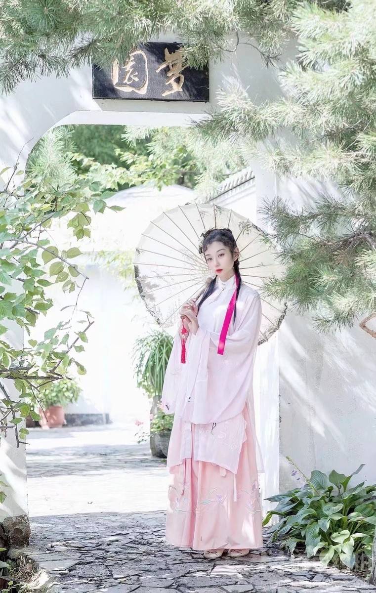 汉服模特