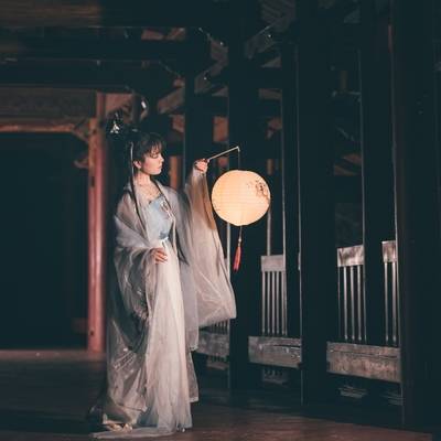 汉服模特