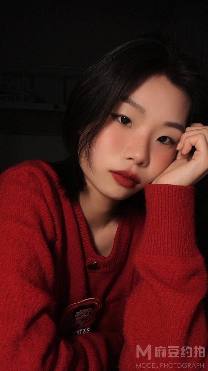 胶片模特