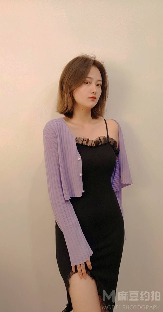 黑白模特