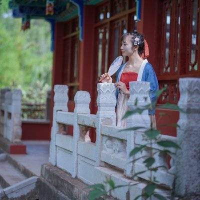 汉服模特