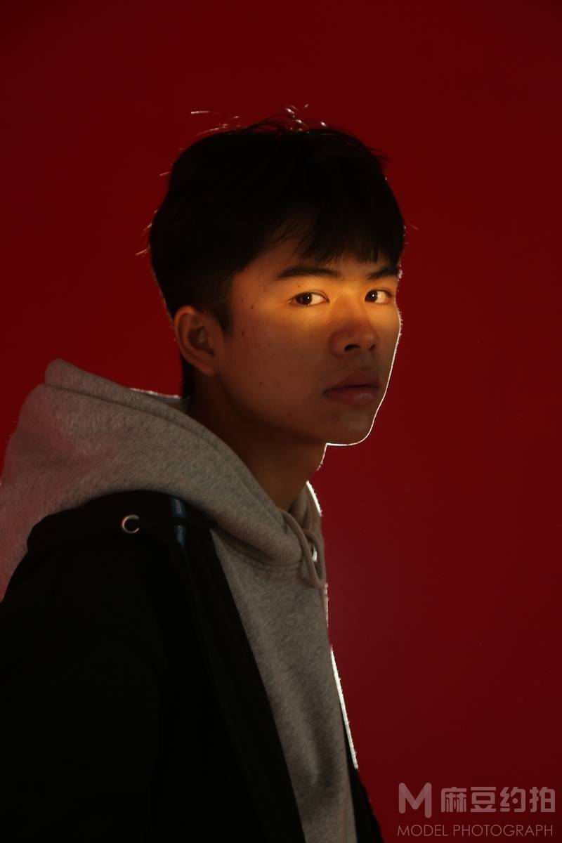 胶片模特