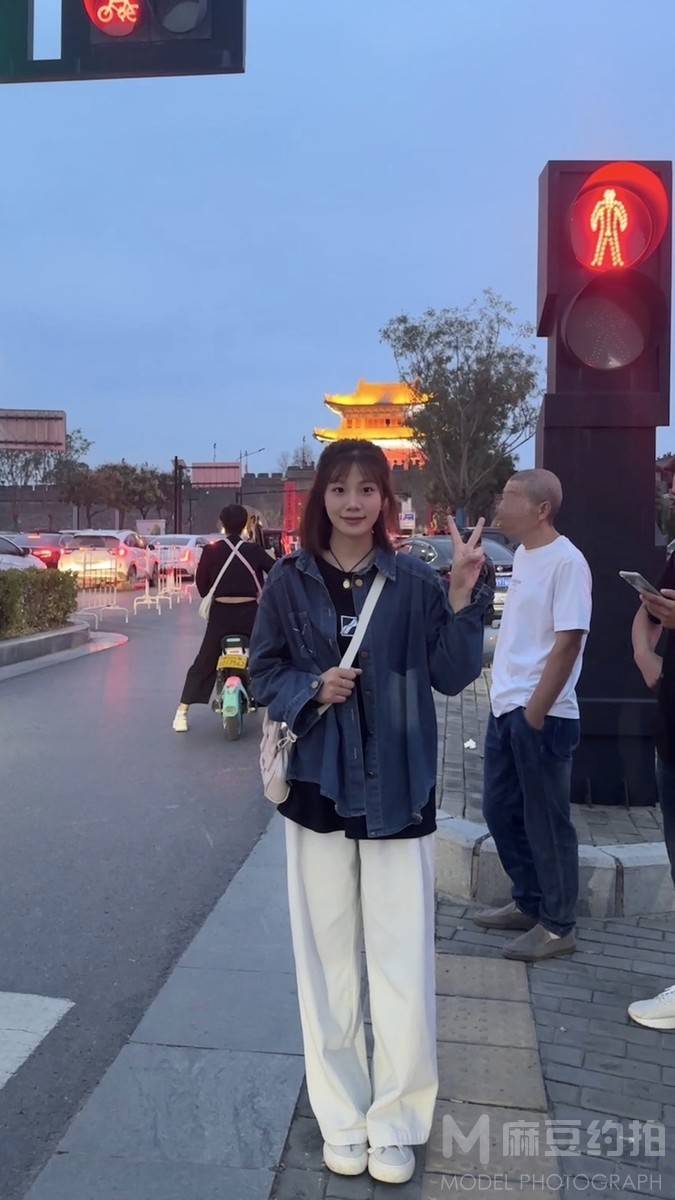 清新模特