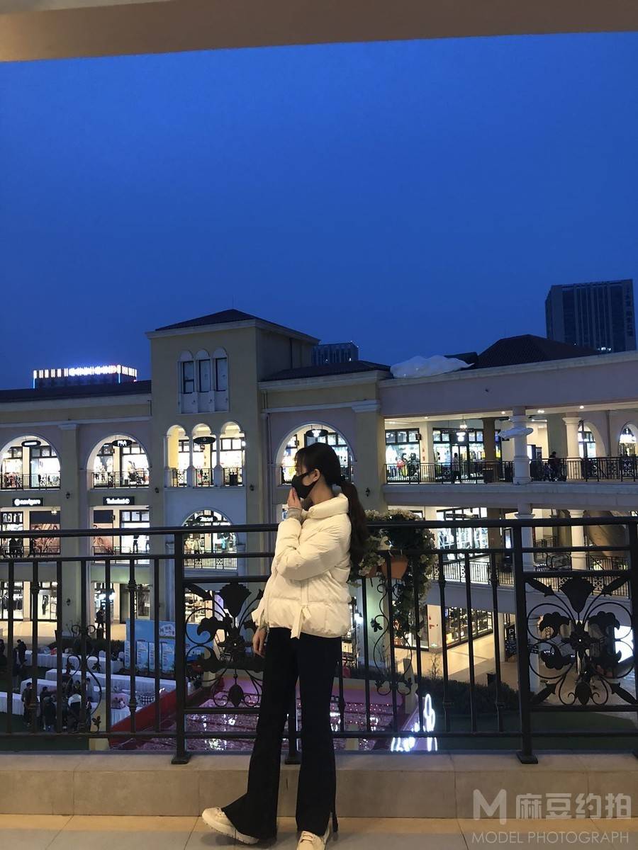 校园模特