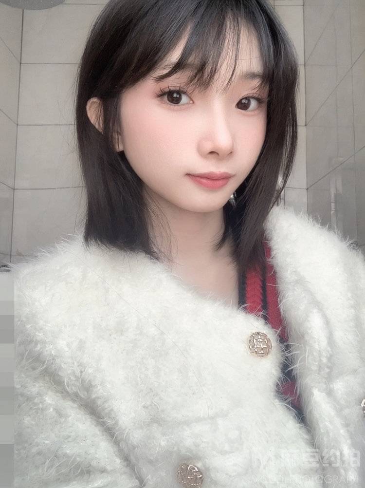 黑白模特