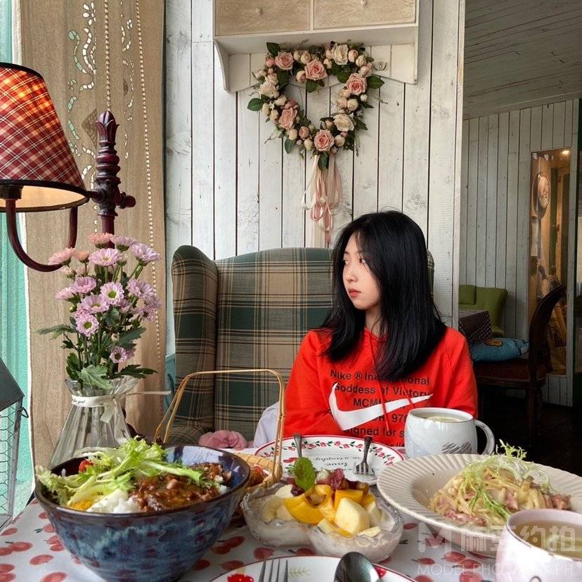 妆容模特