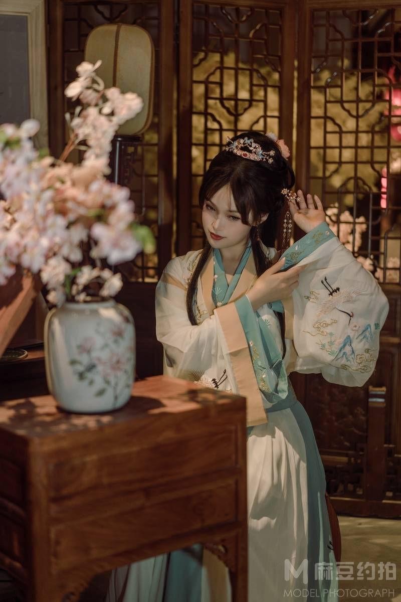 汉服模特