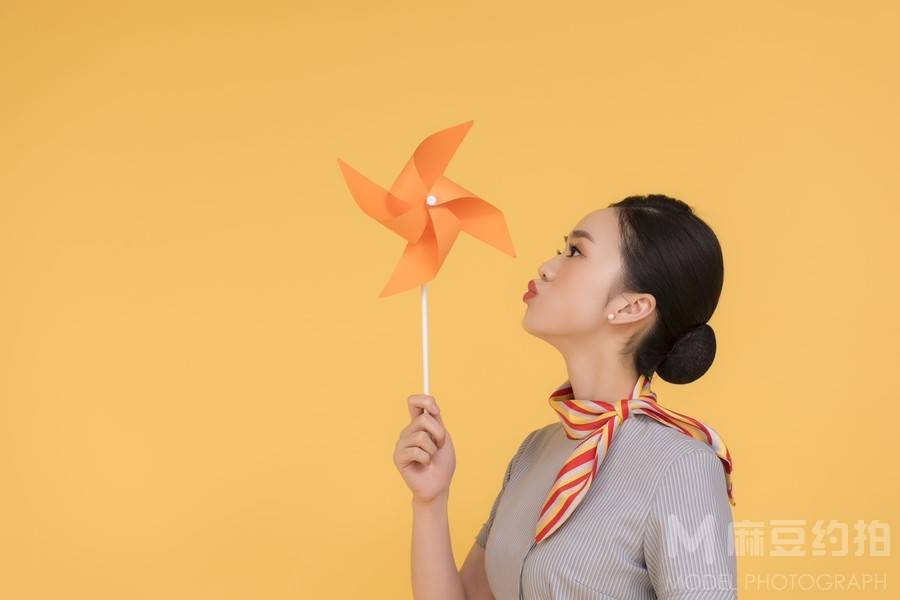 情绪模特