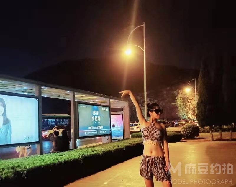 清新模特