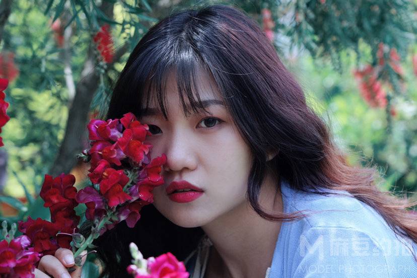 情绪模特