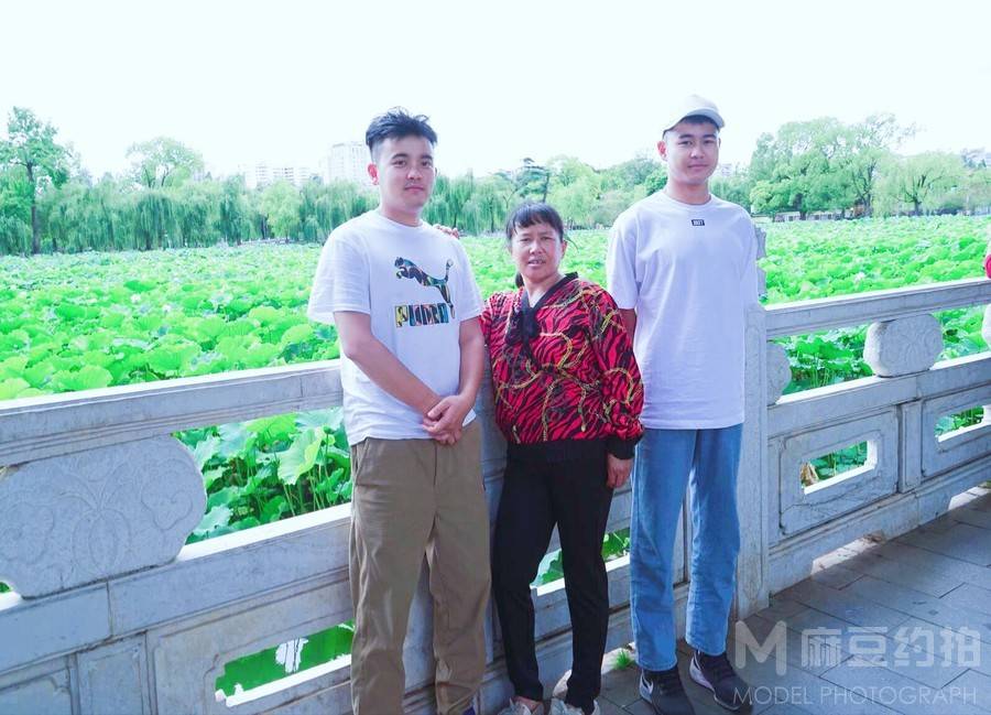 纪实模特