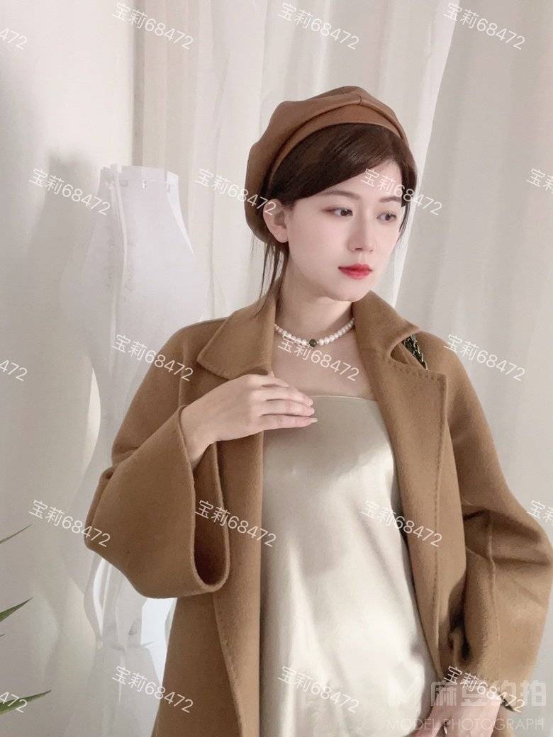 宝丽来模特