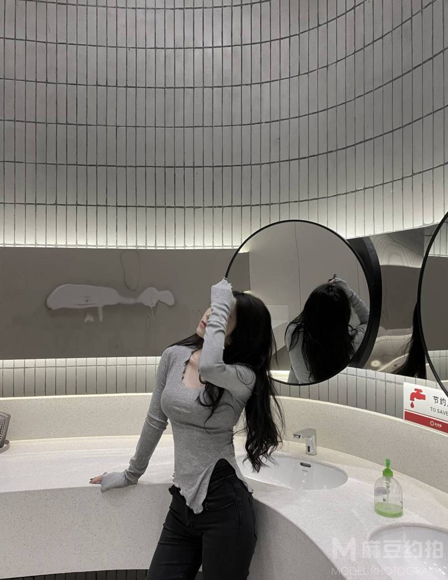 民国模特