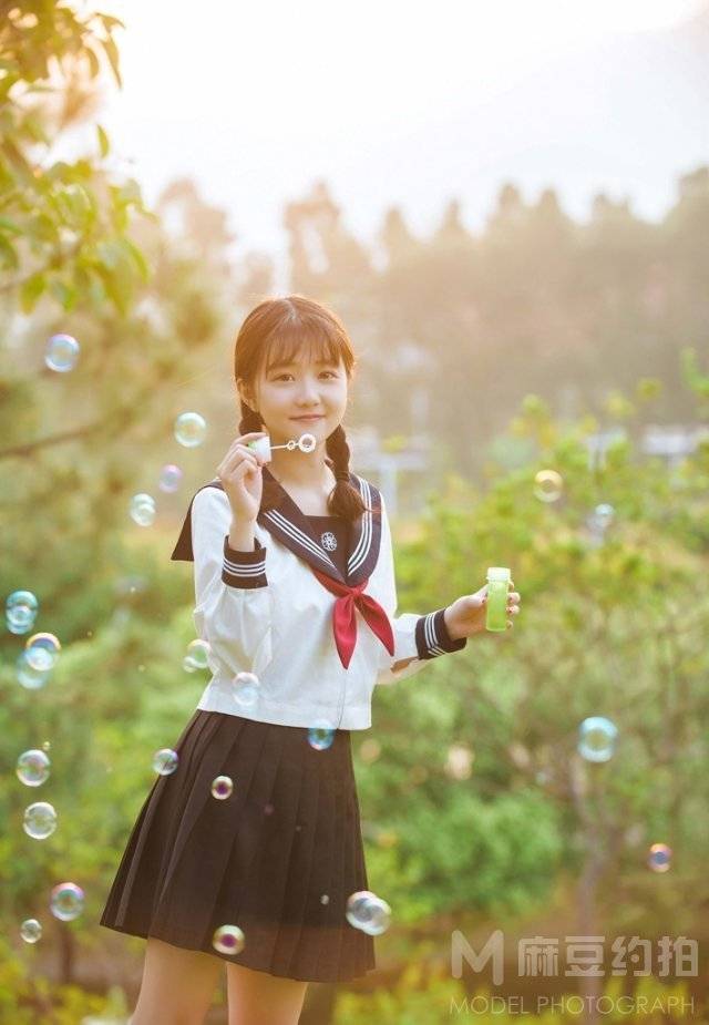 校园模特