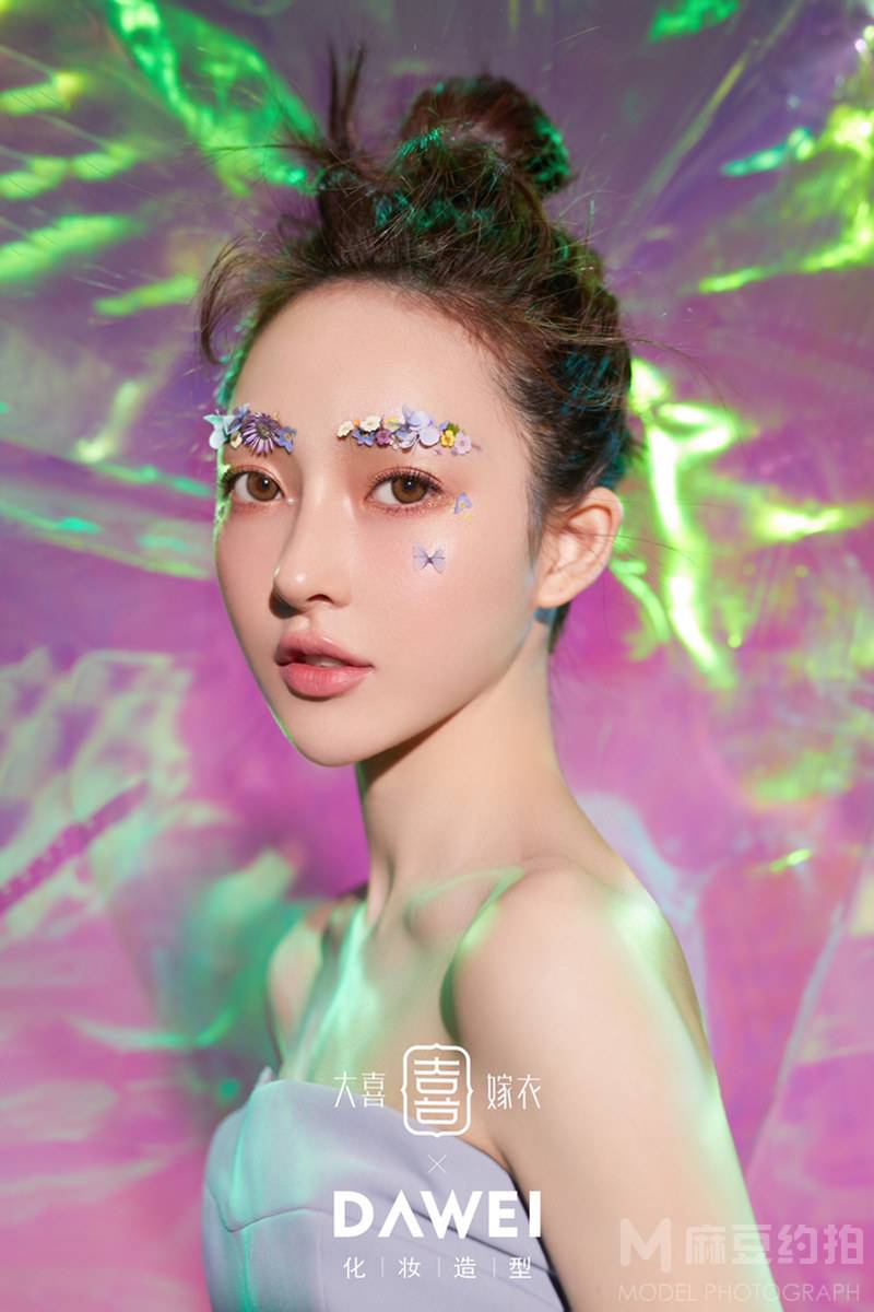 妆容模特